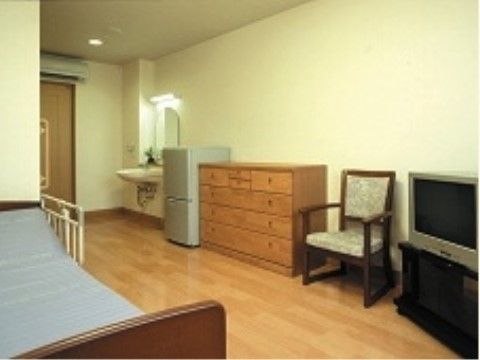「よんでんライフケア栗林」居室