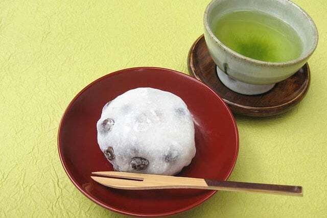 豆大福と日本茶のセット