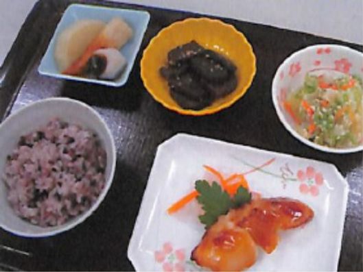 お食事