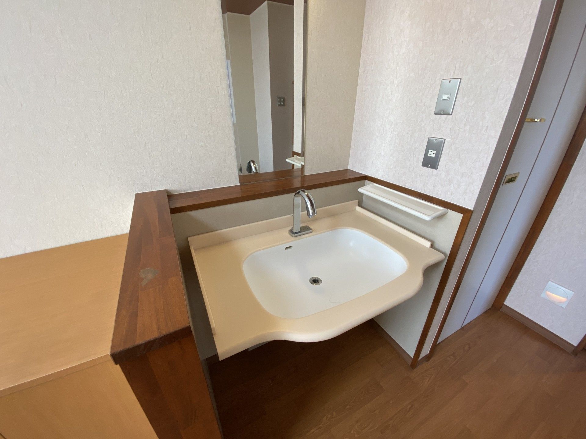 コンパクトな洗面台