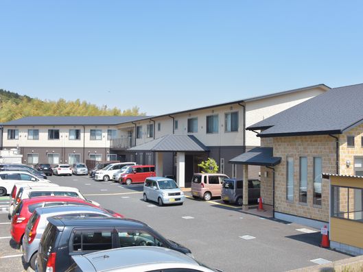 広々とした駐車場