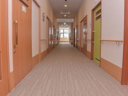 見通しの良い廊下