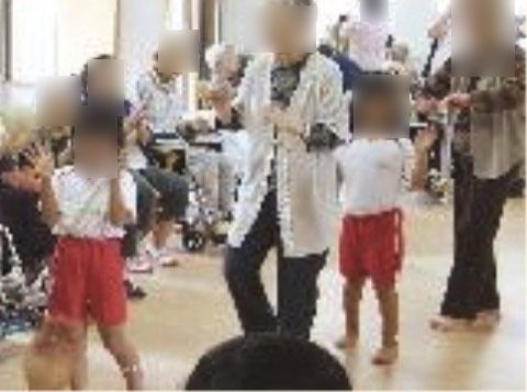 ライフステイいなつきのレクリエーション。地域の方々と触れ合いながら日々をお過ごしいただける施設環境となっております。