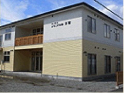 「よろこびの家 日吉」の外観。一人ひとりの個性に合わせたケア。