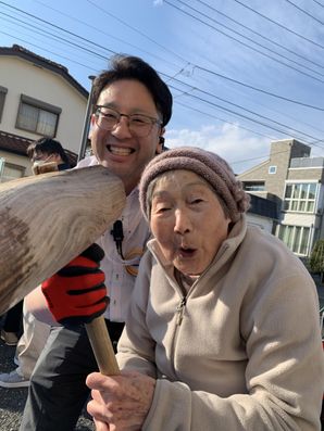 『餅つき大会』この表情に元気をいただきます