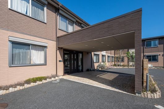 外観エントランス