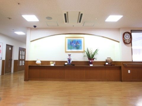 八王子ケアコミュニティそよ風の受付。ご訪問者様をご案内する完備がせれている。