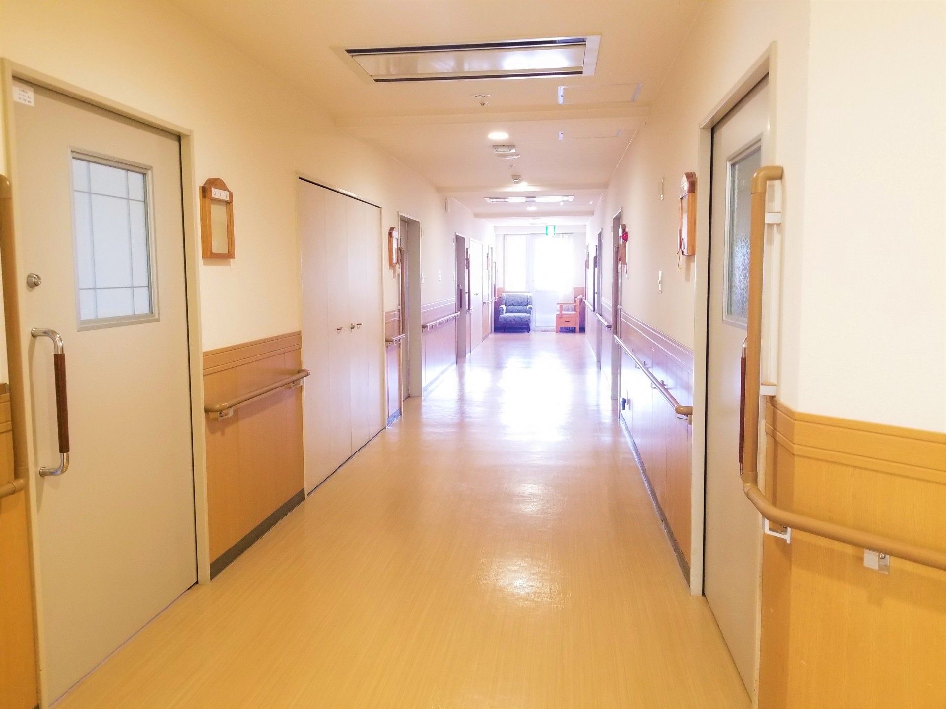 明るい廊下