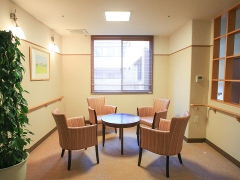 「西東京ケアコミュニティそよ風」の談話室。ケアについてのご意見・ご要望などお気軽にどうぞ。