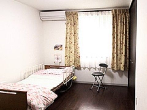 グループホーム花物語まちだの居室。居室は全て完全個室制となっておりますので、毎日をご自宅のようにお過ごし出来ます。