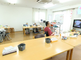 介護施設の居間と寝室