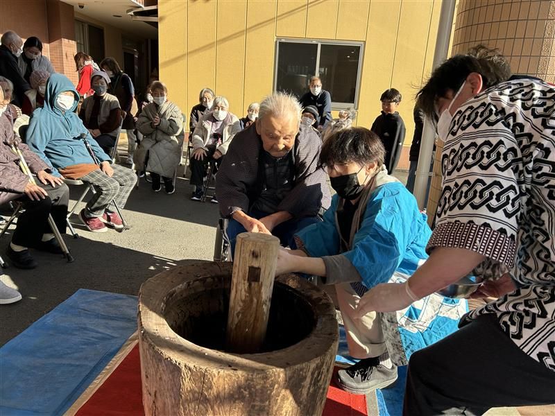 餅つきイベントの様子