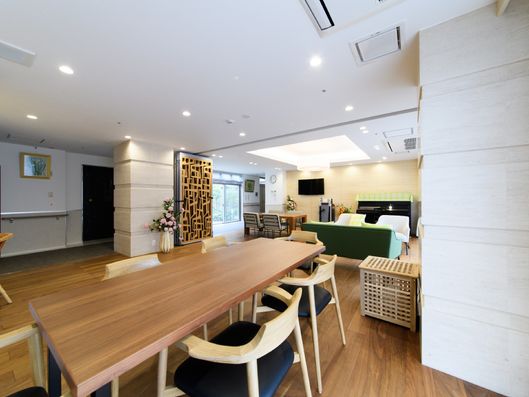 ファミリーサロン