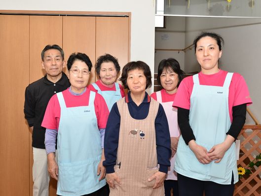 明るいスタッフ一同