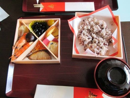 お食事