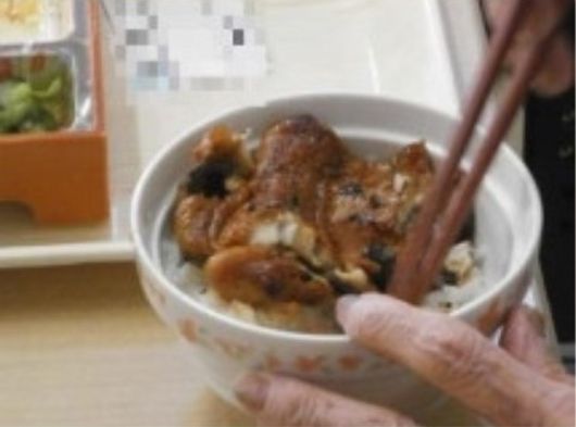 お食事