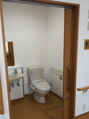 共有トイレ