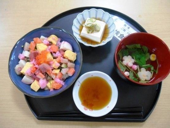 「ワールドステイ松村」のお食事５。季節に合わせた料理も、また美味しい。