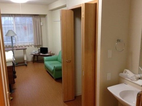 洗面台が設置された居室