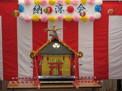 「アンダンテ神栖」の納涼祭。食を祝う会として、贅沢な料理が出される。