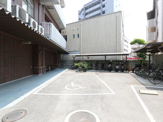 駐輪場・駐車場