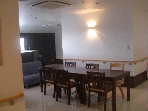 手すりのある休憩所