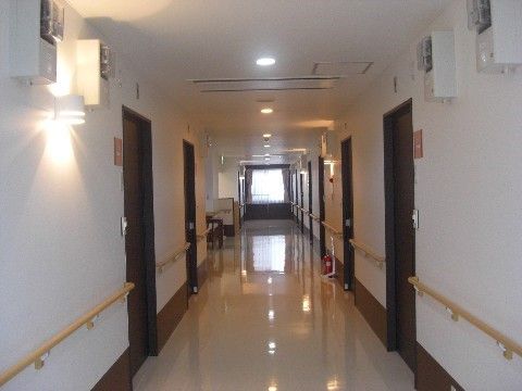 手すりのある廊下
