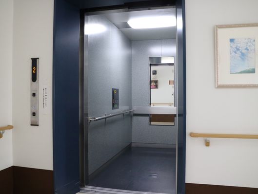 エレベーター