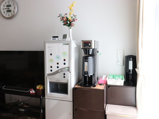 コーヒーメーカーや給茶機など