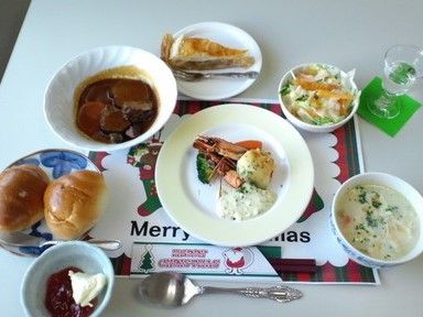 「エルダーホーム松戸」のお食事。朝の食事は、バランスの取れたヘルシー料理。