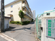 都市の閑静な住宅街の風景