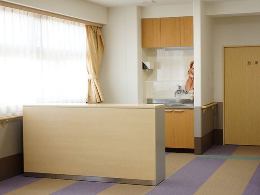 談話コーナー内の流し台