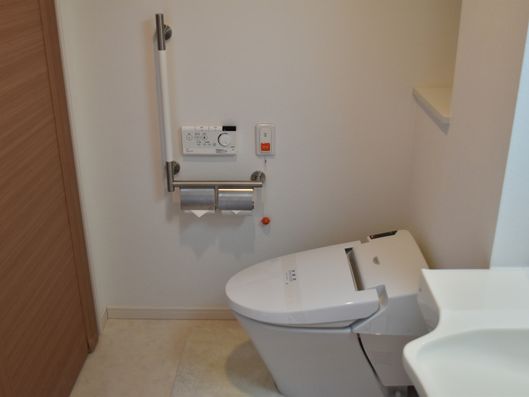 広々としたトイレ