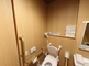 介護施設の個室トイレの内部