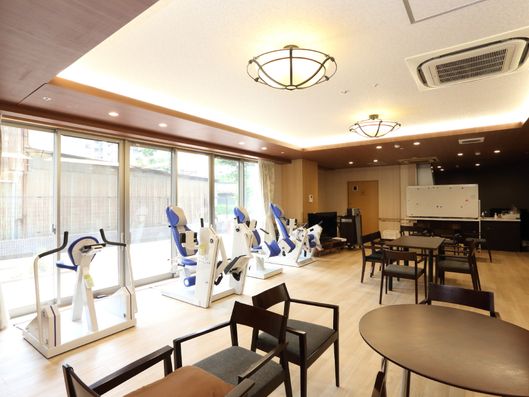 明るい機能訓練室