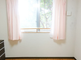 明るい個室を捉えたもの
