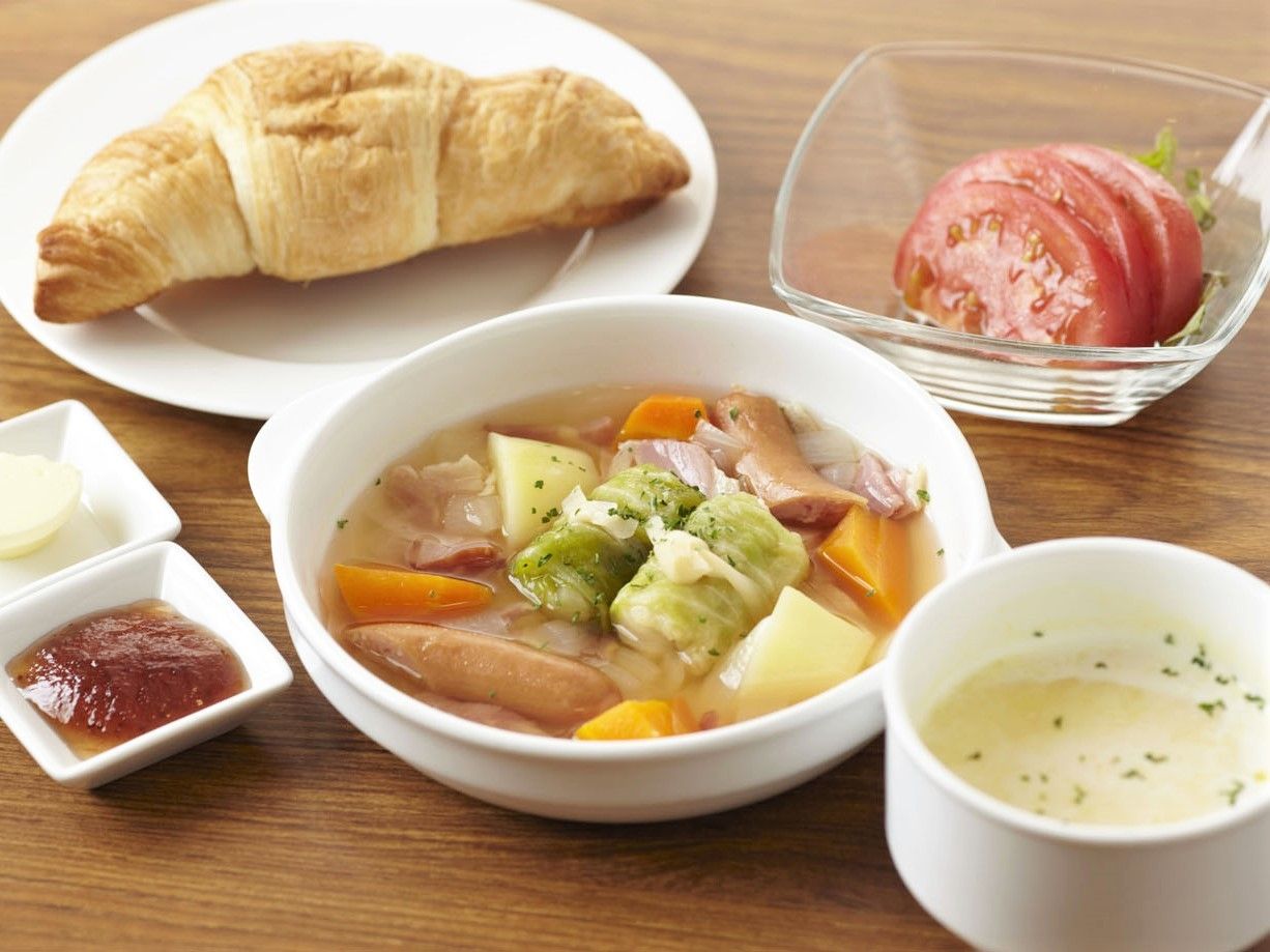 「グッドタイム リビング なかもず」の食事。食べやすく美味しい料理。