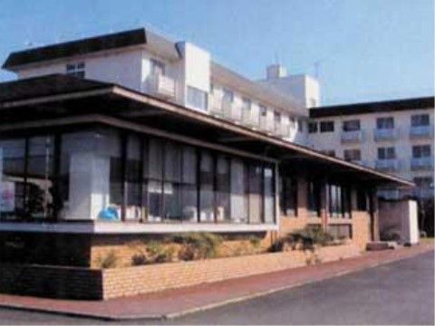 「愛莉園・力合」の外観。駐車場完備されているので、お車での来場もしやすくなっている。