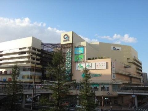 当ホームの近くには大型のショッピングセンターがあり、入居者様にとってお買い物やお出かけがしやすい便利な立地にある。