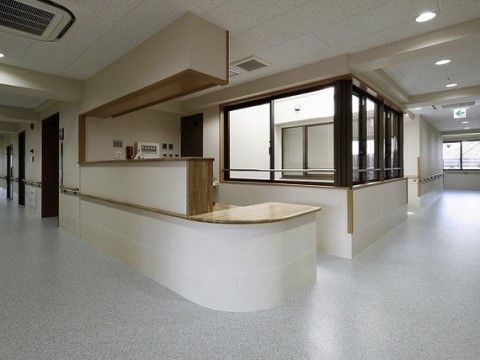 「メディカルケアホーム与野中央」の職員室。夜間もスタッフが常駐しているので、安心できる。