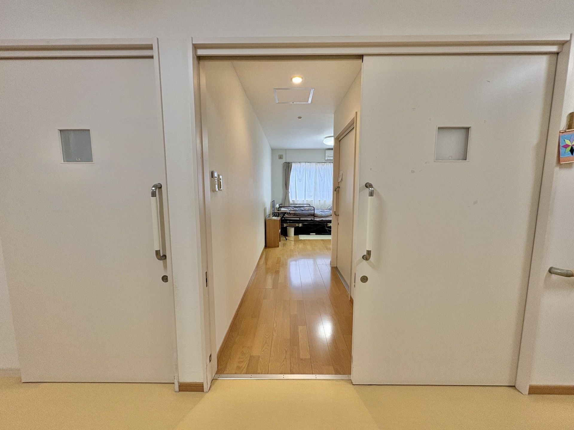 居室の入り口