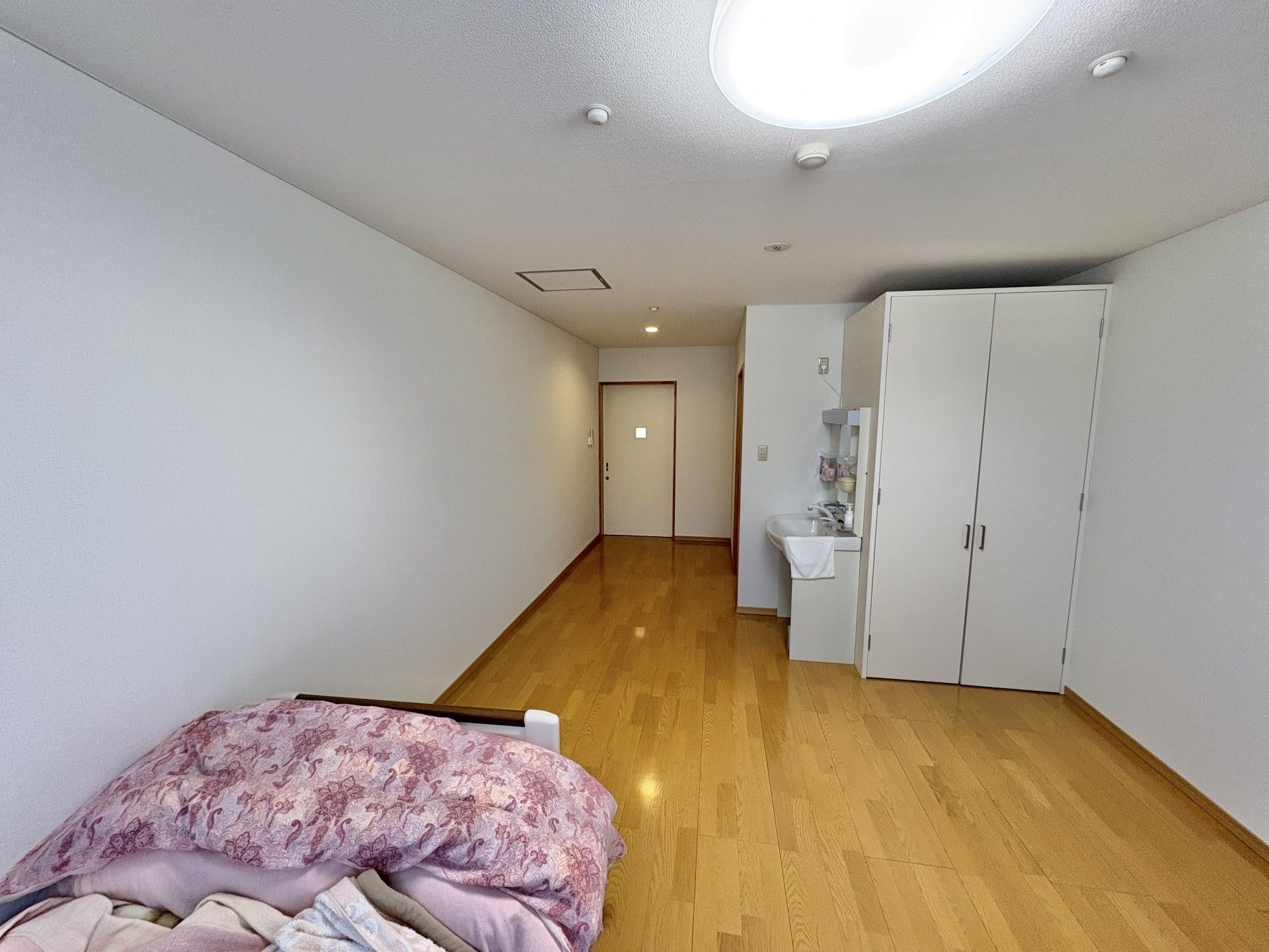 落ち着いた個室の様子