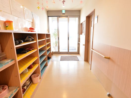 玄関へ続く廊下