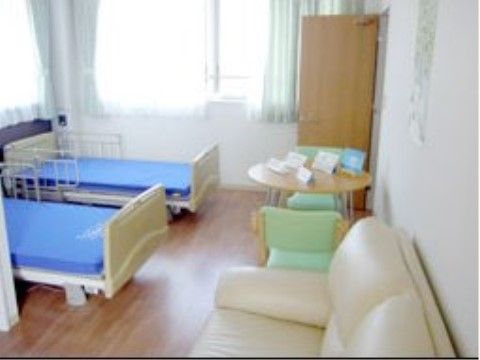 夫婦でも入居していただけるように、２人用の居室を用意している。十分な広さがあり、夫婦そろって、安全で快適な生活を送ることができる。