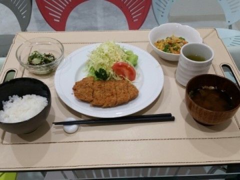 「クラインガルテン江南」のお食事。季節の風物が美味しくいただける、お食事メニューをご提供する。