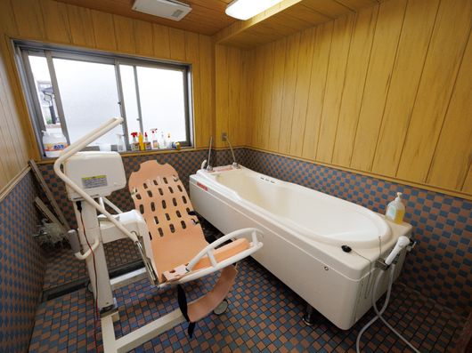 機械浴室
