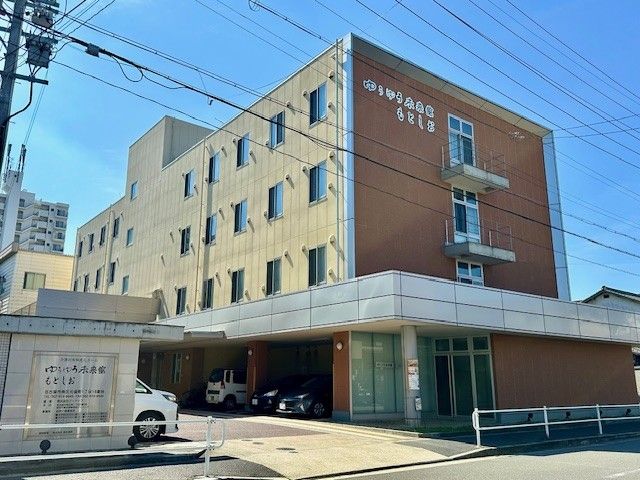 段差がほとんどない介護施設の外観