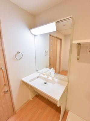 清潔感溢れる洗面台