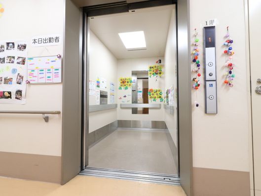 エレベーター室