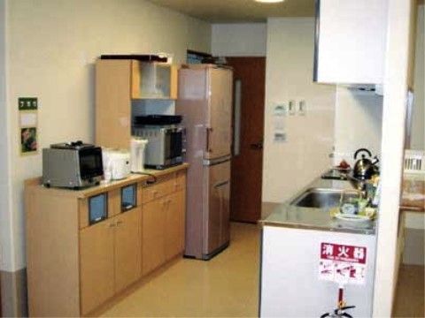 グループホーム欅の共同調理室。ご自宅にいるようにお料理をお楽しみいただける環境を整えております。